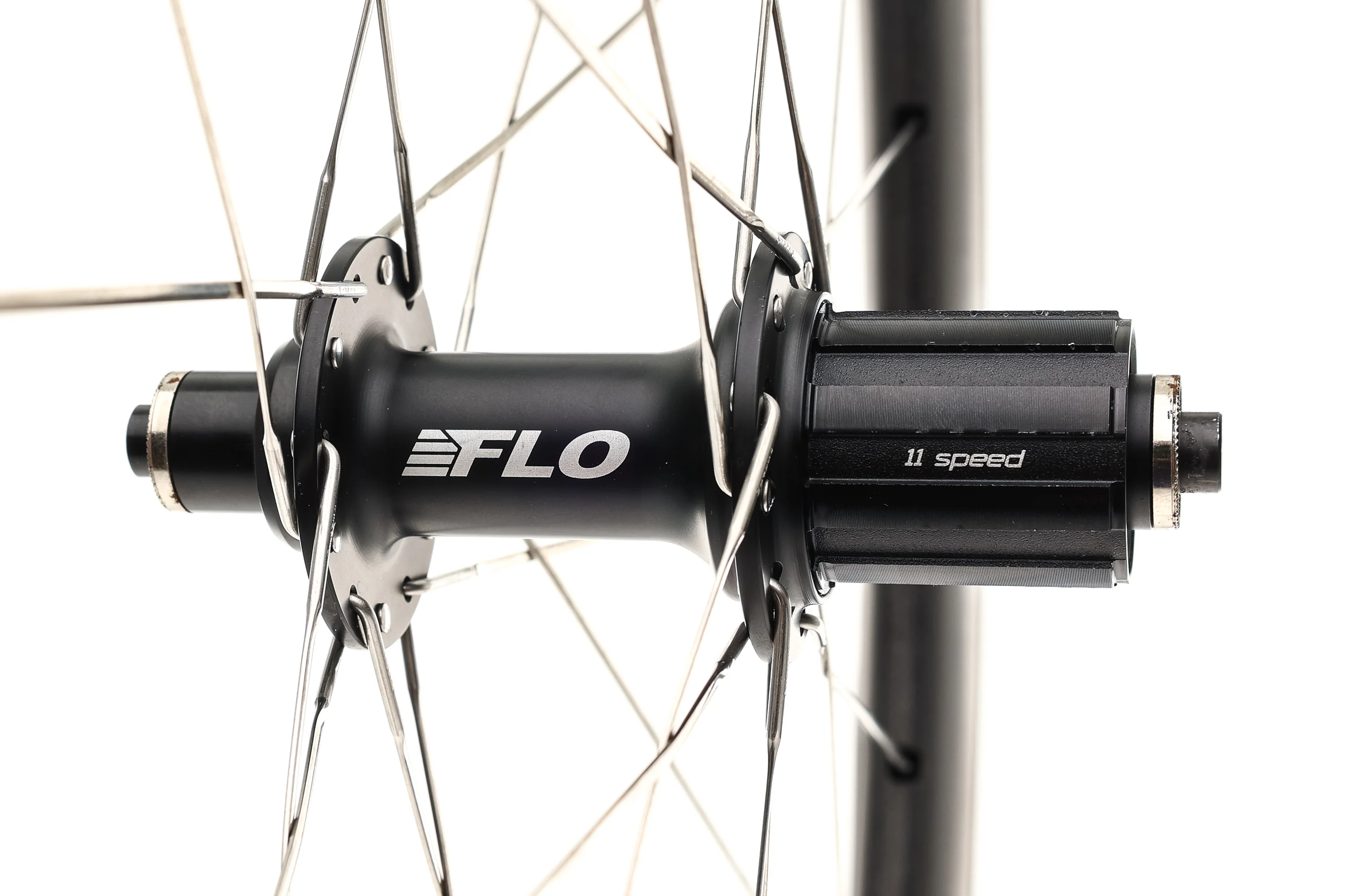 FLO 64 AS Carbon Clincher 700c Wheelset - Image 3