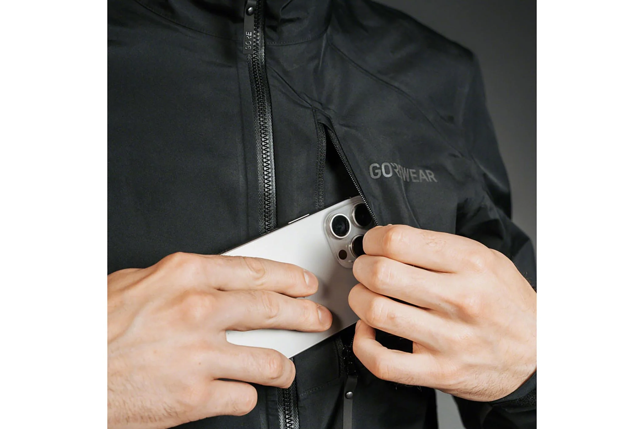 Gorewear Glidewheel Gore-Tex Jacket - Image 3