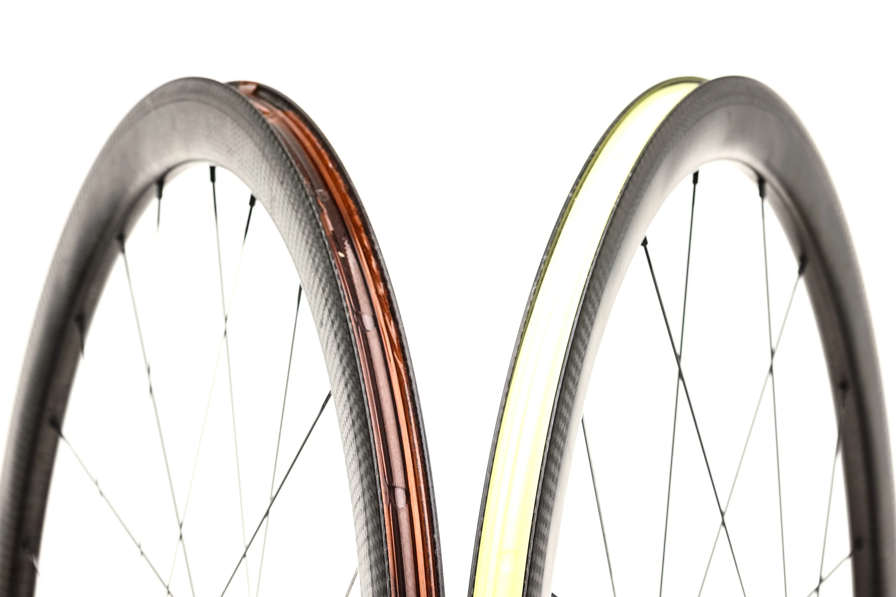 Mavic Cosmic Pro Carbon UST Tubeless 700c Wheelset - Image 5