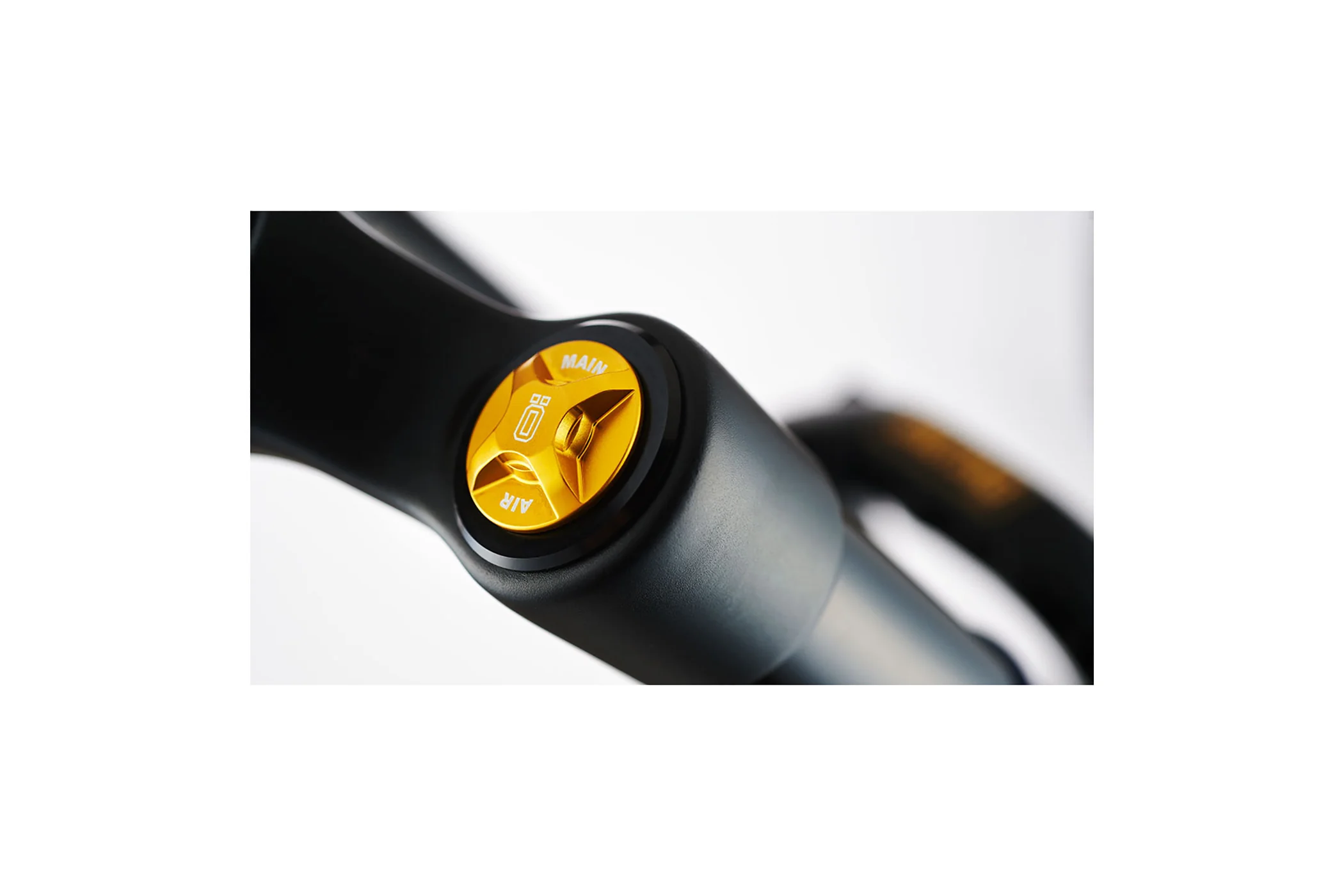 Öhlins RXF38 m.2 160mm Fork/TTX2 Air Shock Package for 2022-2023 Specialized Turbo Levo - Image 6