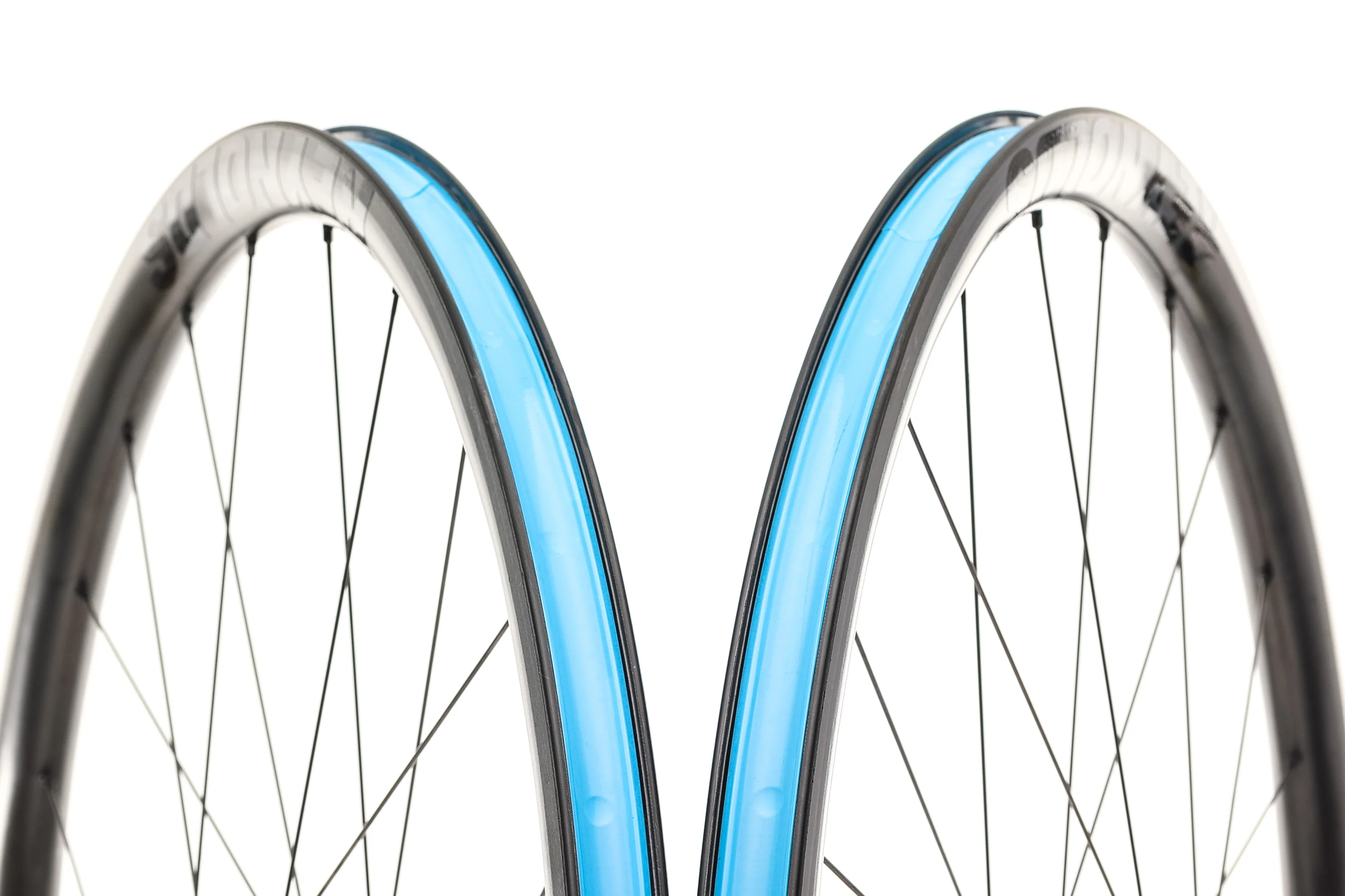 Reynolds AR29 Carbon Tubeless 700c Wheelset - Image 5