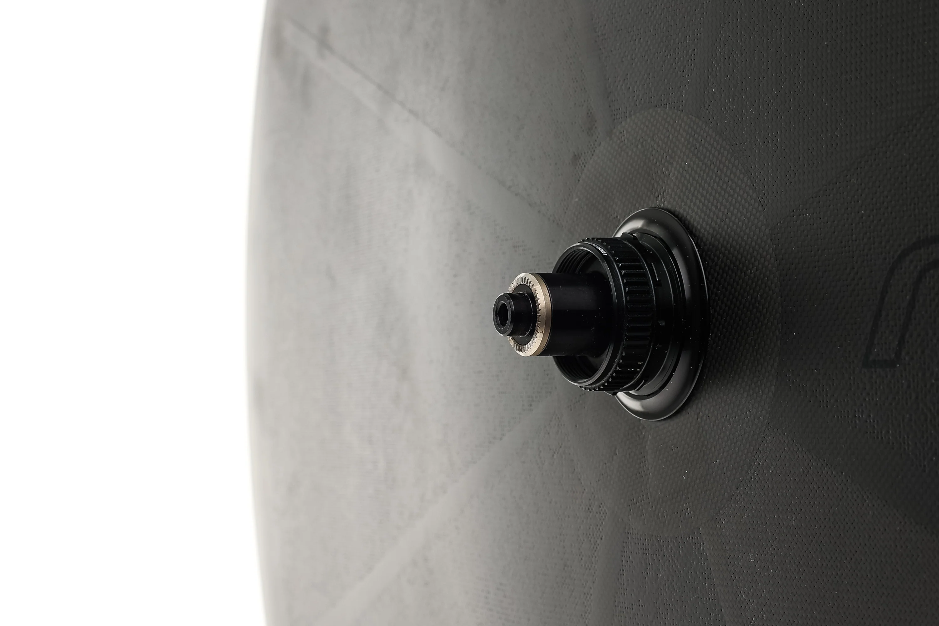 Roval 321 Disc Carbon Tubeless 700c Rear Wheel - Image 4