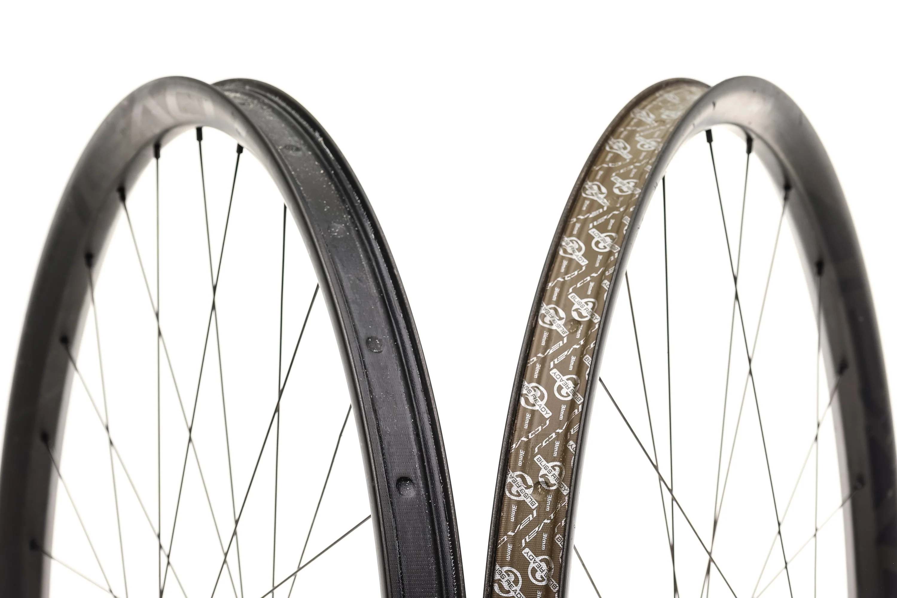 Roval Traverse SL Carbon Tubeless 29" Wheelset - Image 5