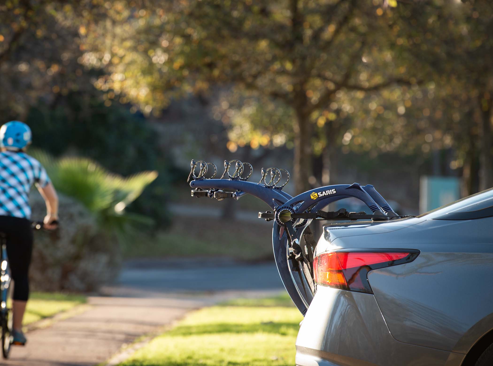 Saris Bones EX 3 Bike Car Trunk Rack - Black - Image 4