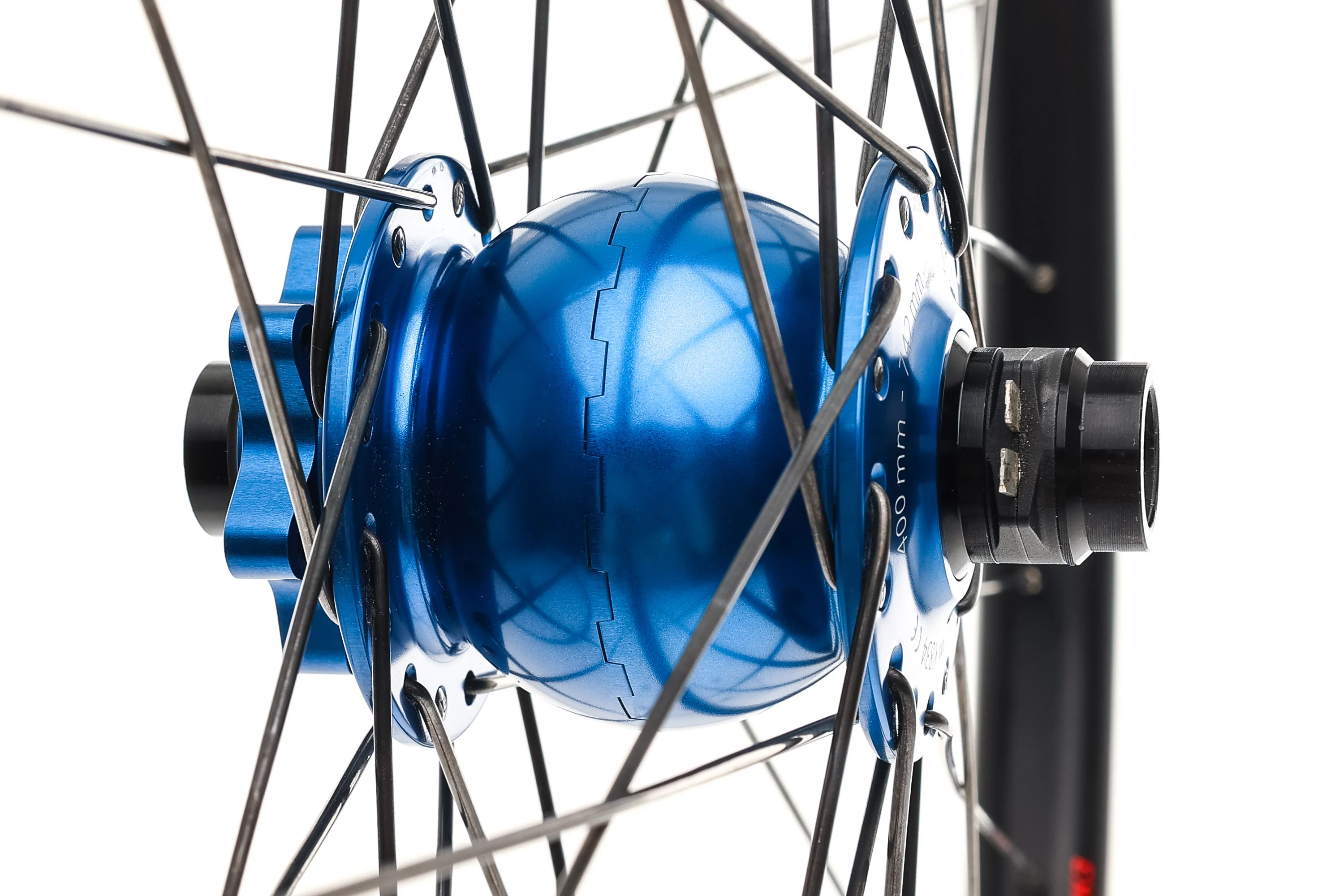 Stans No Tubes ZTR Arch MK3 w/ Son Dynamo Front Hub Aluminum Tubeless 29" Wheelset - Image 4