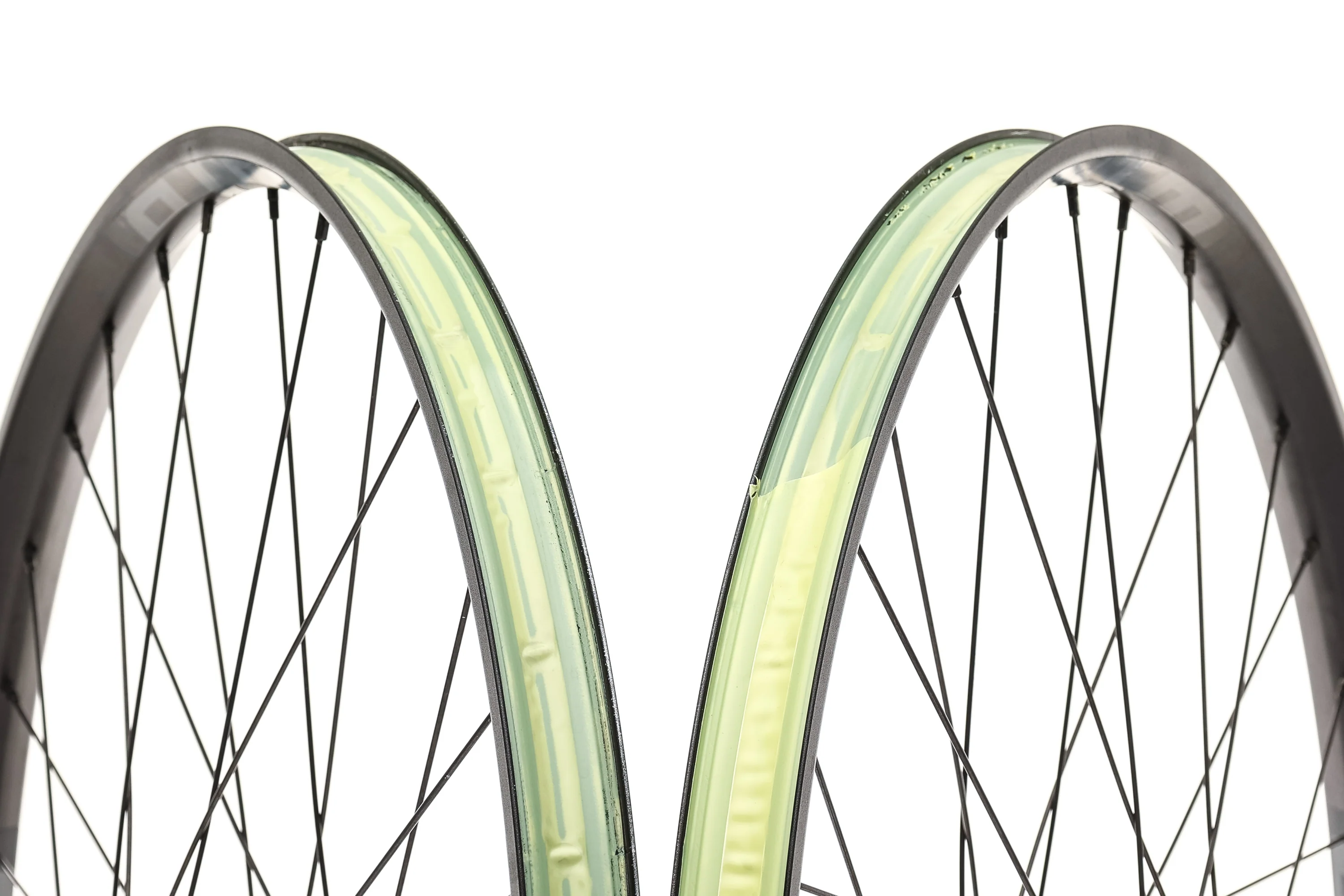 WTB KOM Tough i29 Aluminum Tubeless 27.5" Wheelset - Image 3
