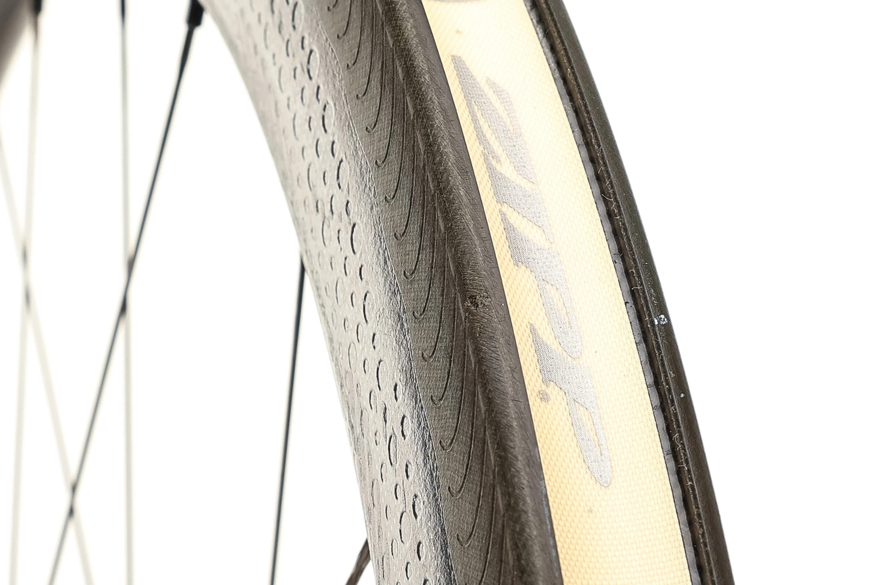 Zipp 404 NSW Carbon Tubeless 700c Wheelset - Image 10